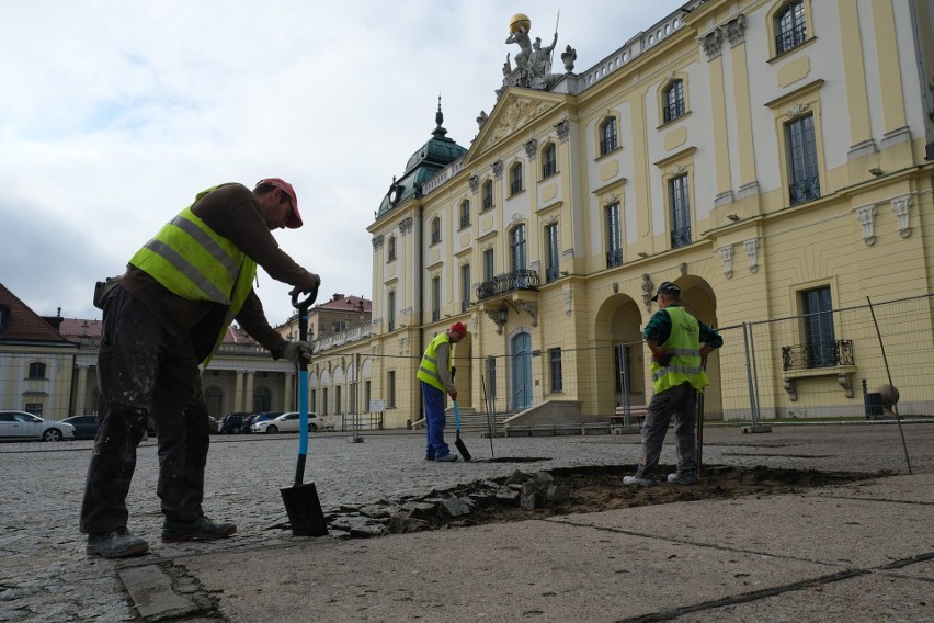 Białystok. Rozpoczęły się badania archeologiczne na dziedzińcu paradnym Pałacu Branickich [ZDJĘCIA]