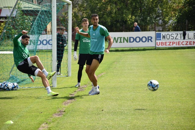 Czwartkowy trening piłkarzy Radomiaka przed niedzielnym meczem w Szczecinie.