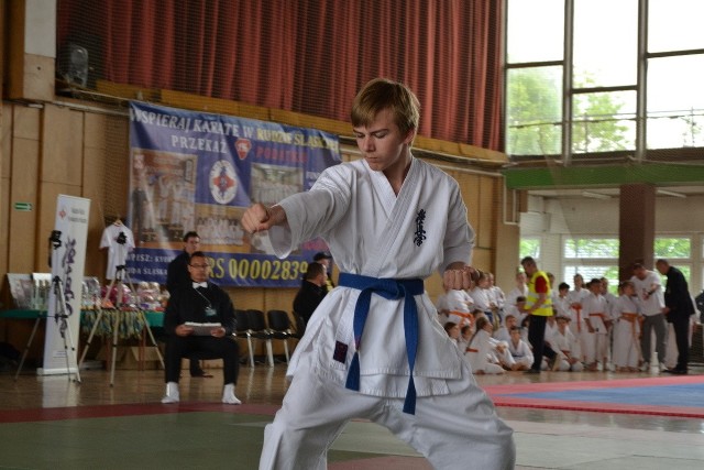 W Rudzie Śląskiej rozgrywany jest I Puchar Śląska Młodzieży i Dzieci Karate Kyokushin. W szranki stanęło ponad 220 zawodników z całego województwa i nie tylko.