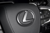 Lexus. Co ma wspólnego Lexus z lotniskiem?                   