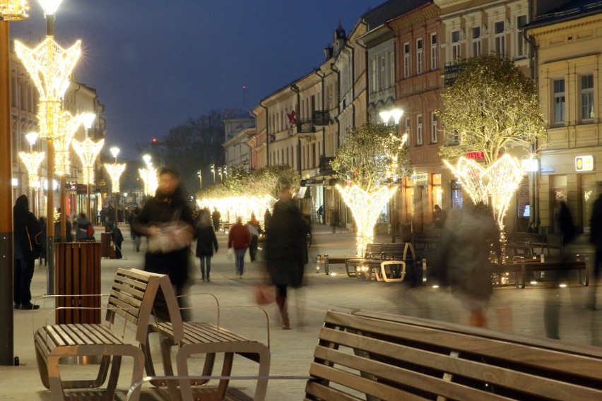 Iluminacje w Lublinie. Zobacz, jak miasto wystroiło się na święta (ZDJĘCIA, WIDEO)