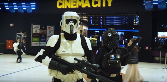 Electronic Arts zaskakuje fanów Gwiezdnych Wojen w kinie! Odkryj Moc na dużym ekranie