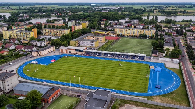 Urząd Miasta w Wąbrzeźnie zadeklarował, że w hotelu na Stadionie Miejskim im. Jana Wesołowskiego mógłby przyjąć 25 uchodźców z Ukrainy