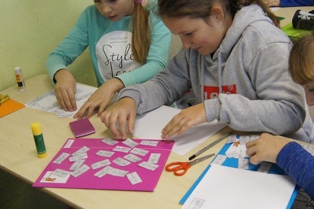 Matematyczne podróże po świecie w szkole w Głazowie 
