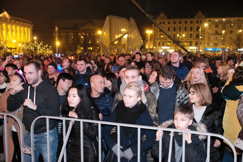 Sylwester 2017 w Poznaniu: Wielka impreza na placu Wolności