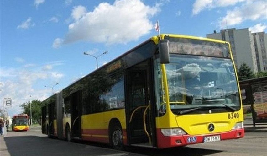 Autobus 111 wreszcie wozi pasażerów na Lipę Piotrowską