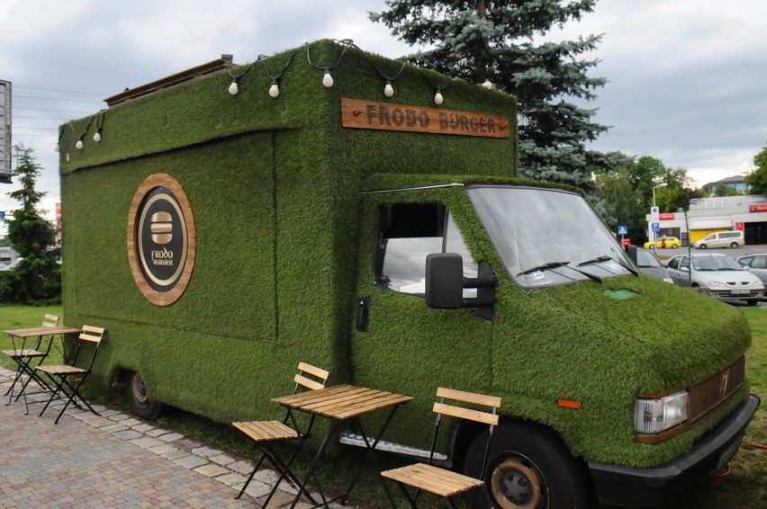 Food trucki na Kazimierzu i kuchnie z całego świata [ZDJĘCIA]           