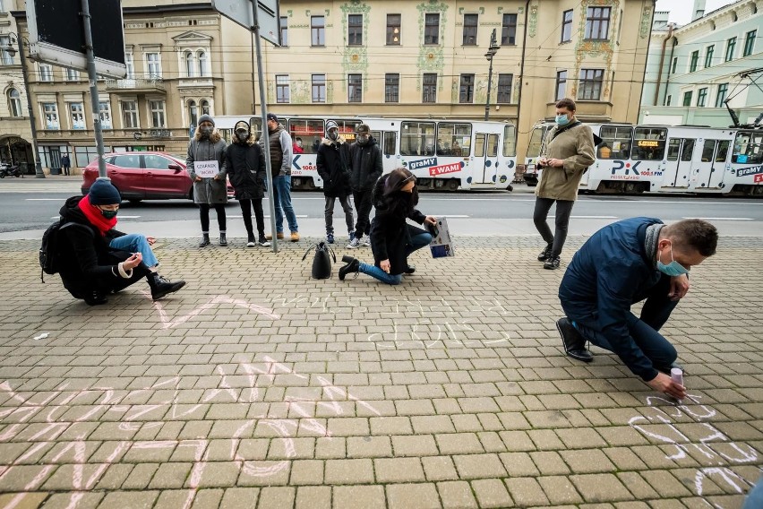 Protest pod kuratorium oświaty w Bydgoszczy odbył się w...