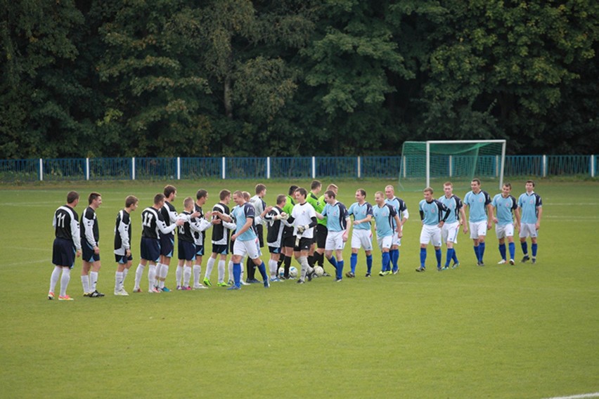 Jantar Ustka - Czarni Czarne 2:1...