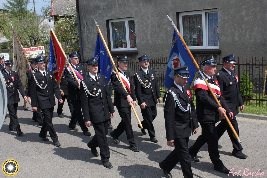 Powiatowa pielgrzymka strażaków w Skarżycach