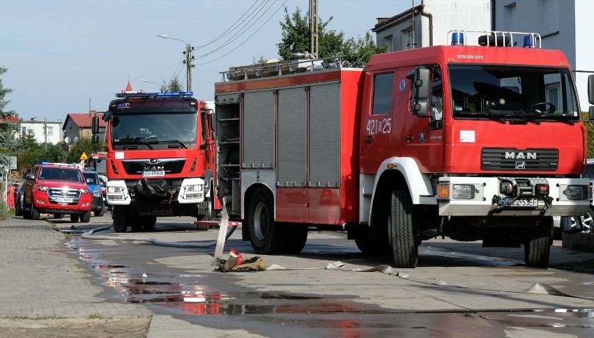 Mieszkańcy ul. Rzemieślniczej w Człuchowie ewakuowani. Przyczyną uszkodzona instalacja gazową przy ich ulicy 30.09.2020