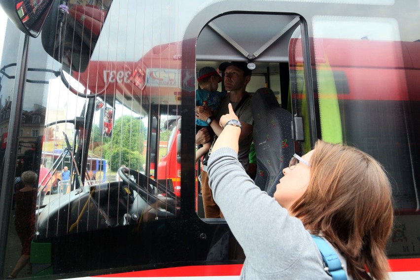 Piknik MPK Lublin i ZTM Lublin. Autobusy mają oddanych fanów (ZDJĘCIA, WIDEO)