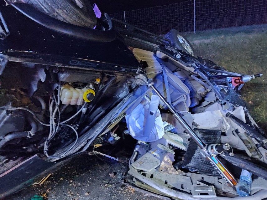 Wypadek na S8, w Turzynie. 7.11.2021. Zginął 30-letni Szwed. Zdjęcia