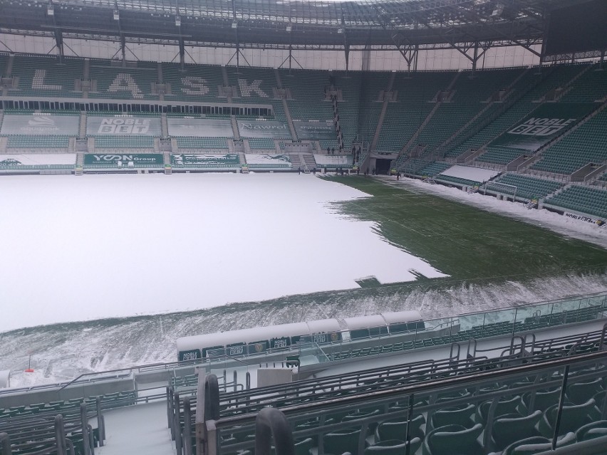 Tak Stadion Wrocław wyglądał w poniedziałek (8.02), gdy...