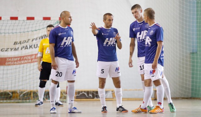 Heiro Rzeszów doznało wysokiej porażki z GKS-em Futsal Tychy. Zawodnicy „Dzików” mają teraz o czym dyskutować...