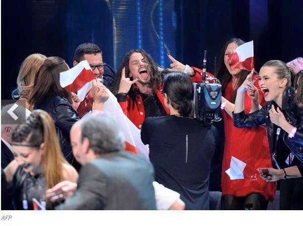 Michał Szpak liczy na głosy. Bierze udział w Finale...