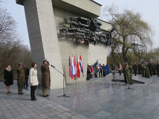 Uroczystość w Łambinowicach w 72. rocznicę wyzwolenia Stalagu 344 Lamsdorf.