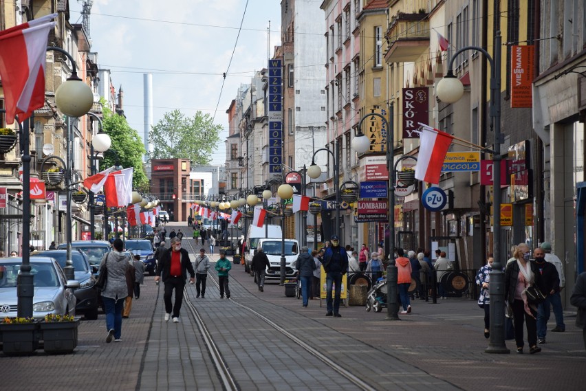 Na ulicy Wolności było więcej ludzi niż w AKS Chorzów....