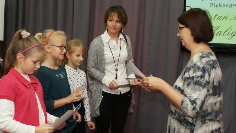 Konkurs kaligraficzny w raciborskiej bibliotece