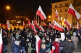 Protest Wolnych Polaków przed Urzędem Wojewódzkim. "Poznań wolny od Platformy"