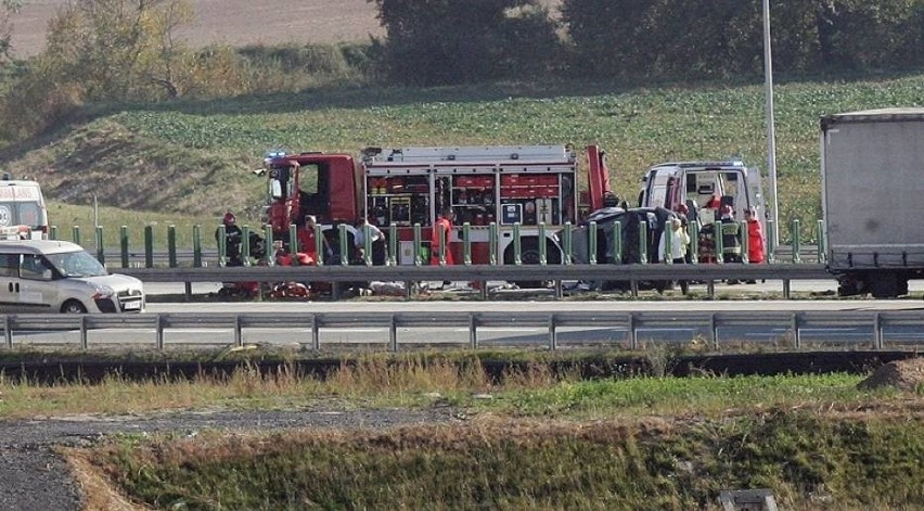 Wypadek na A4. Ranna kobieta, lądował śmigłowiec LPR [ZDJĘCIA]