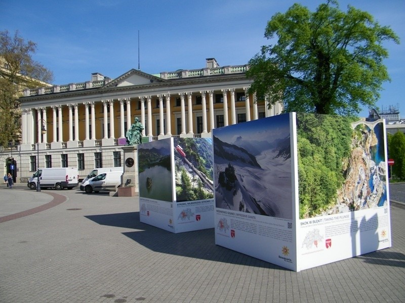 Galeria zdjęć z wystawy Yann Arthus-Bertrand w Poznaniu