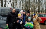 Kieleccy aktorzy Wojciech Niemczyk i Dawid Żłobiński przywieźli rodzinę ukraińskich uchodźców. Wspaniała akcja pomocy