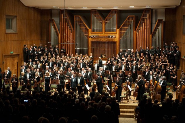 Orkiestra Symfoniczna Filharmonii Pomorskiej wraz Chórem UKW i solistami w czwartek o 19.00 wykona wielką mszę żałobą W.A. Mozarta