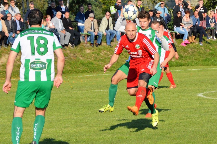 5. liga. Jawiszowice dostały klapsa, ale oddały Victorii Jaworzno z podwójną siłą [ZDJĘCIA]