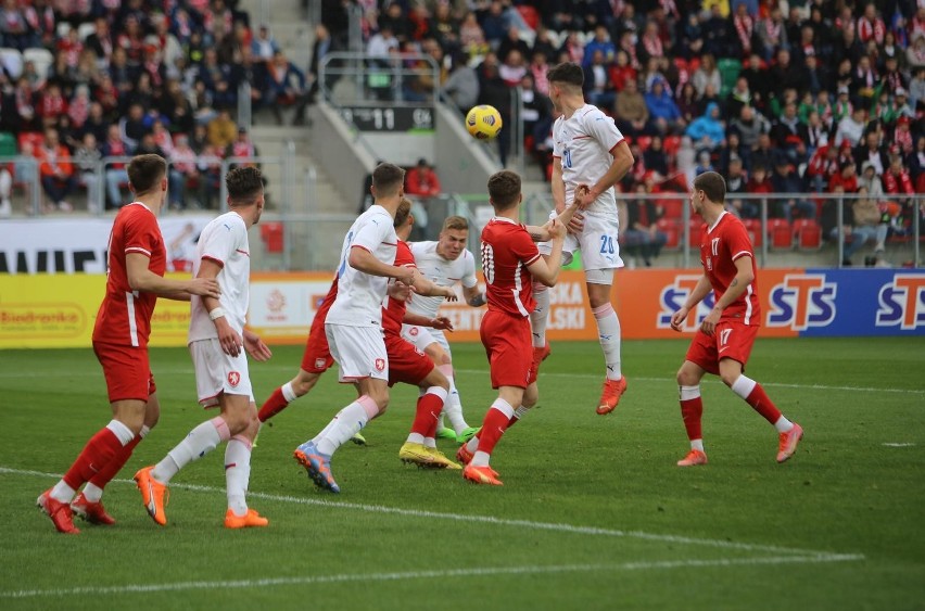 Polacy grali z Czechami na nowym stadionie w Sosnowcu...