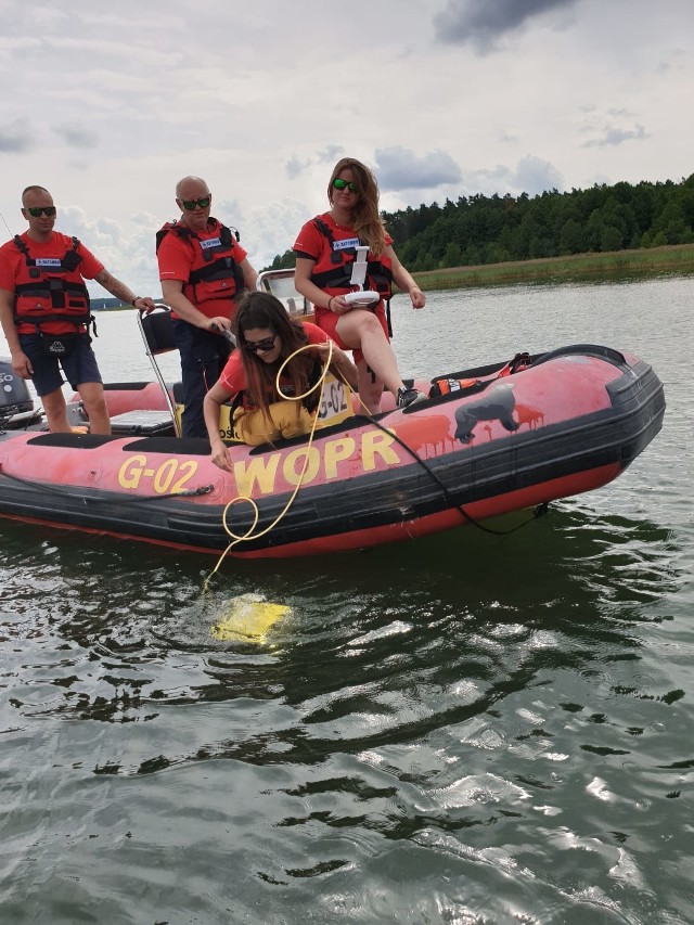 Akcja ratowników z gdyńskiego WOPR na jeziorze Kisajno - poszukiwania Piotra Woźniaka-Staraka