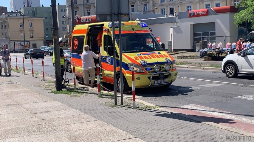 Wypadek na ul. Wrocławskiej w Opolu. W czwartek 37-latka kierująca fordem najechała na tył bmw niemieckiego konsulatu