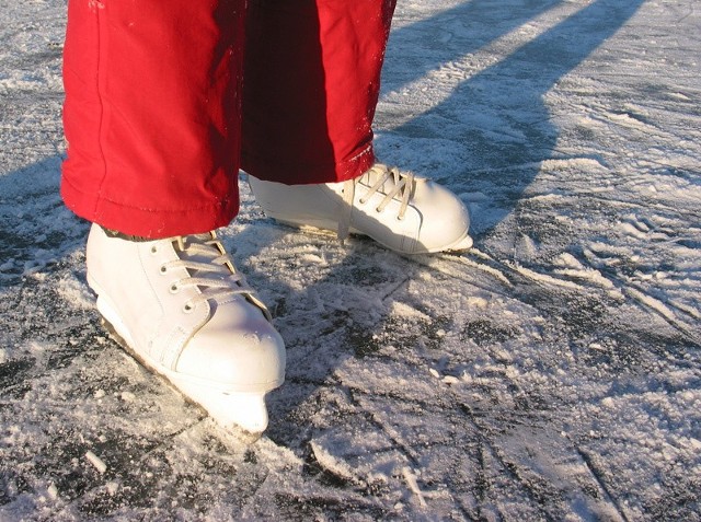 W sobotę od 11 do 15 dzieci mają darmowy wstęp na lodowisko "Alaska"