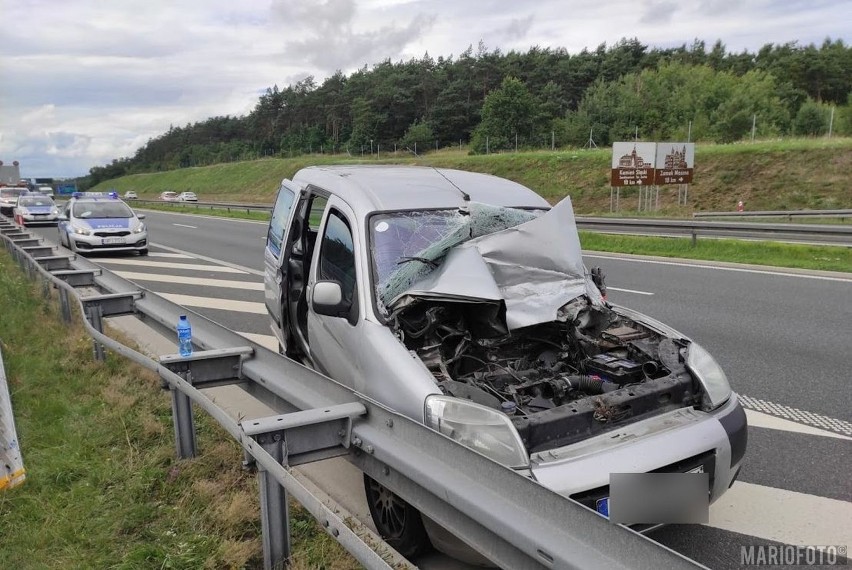 Wypadek na autostradzie A4. Kierowca osobówki został ranny