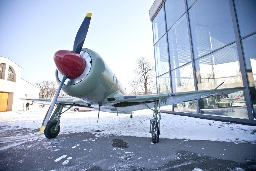 Kraków: odrestaurowali powojenne samoloty [ZDJĘCIA]