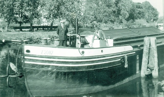 Edward Schmidt schodzi z barki „Marta” - 1966 rok