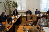 Powiat zwoleński uchwalił budżet na 2022 rok. Będzie prawie 16 milionów na inwestycje