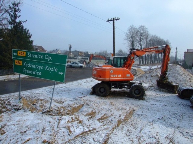 Z powodu budowy ronda w Zalesiu Śląskim droga wojewódzka nr 426 od dziś jest zamknięta.