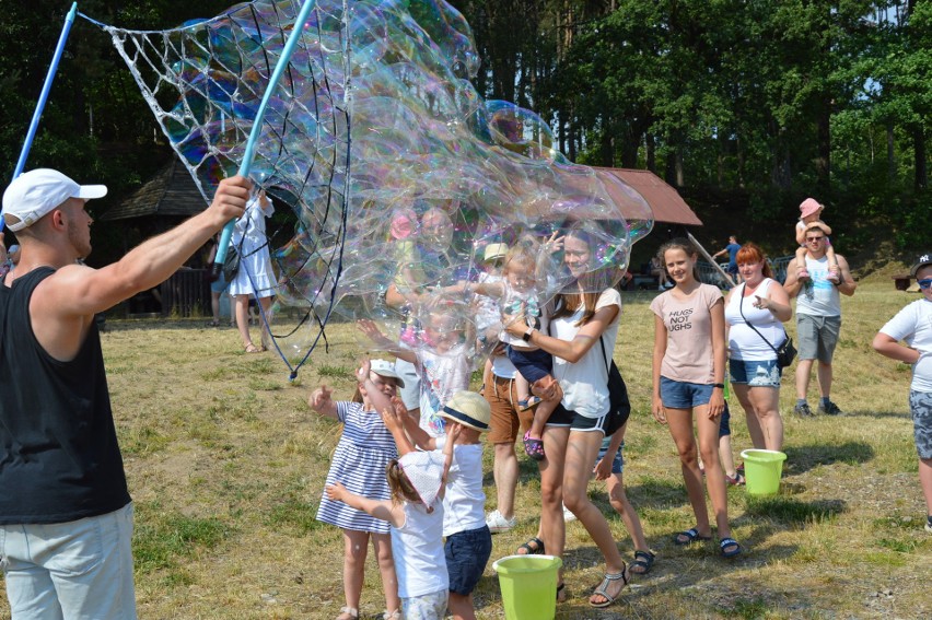 Festiwal baniek mydlanych w Bytowie. Wszystko dla dzieci (zdjęcia)