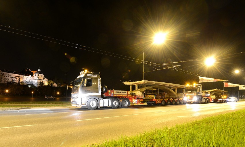 Most przyjechał z Łabuń do Lublina. Politechnika ma nową pomoc dydaktyczną (FOTO, WIDEO)