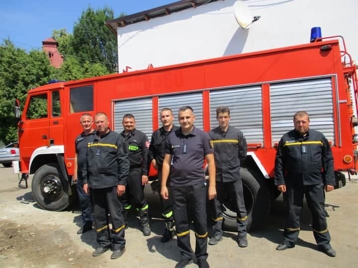 Strażacy z OSP Niziny pod Przemyślem przekazali swój wóz obojowy ukraińskim kolegom z Sądowej Wiszni [ZDJĘCIA]