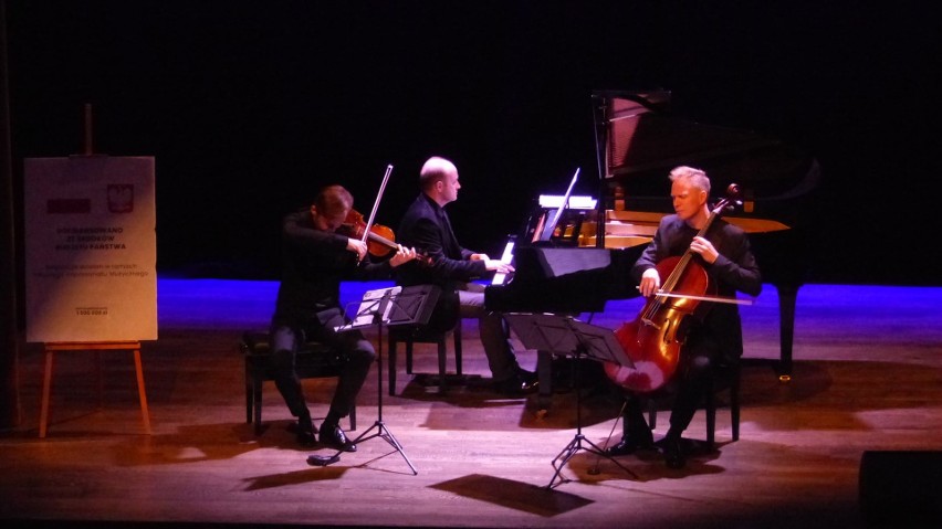 Koncert Boarte Piano Trio w Solcu-Zdroju. Utalentowani muzycy zachwycili. Zobacz zdjęcia