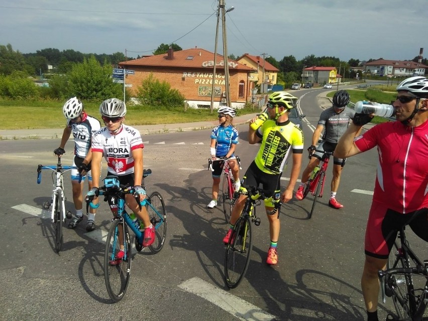 Tarnobrzescy rowerzyści przejechali 700 kilometrów w ramach akcji charytatywnej dla Dzieci