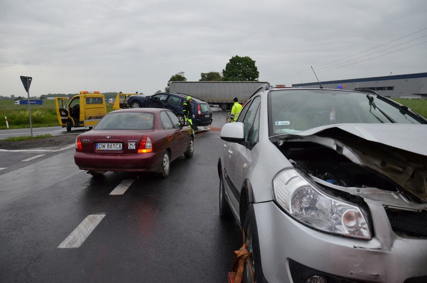 Wypadek na A4: Na węźle Pietrzykowice zderzyły się dwa samochody osobowe (ZDJĘCIA)