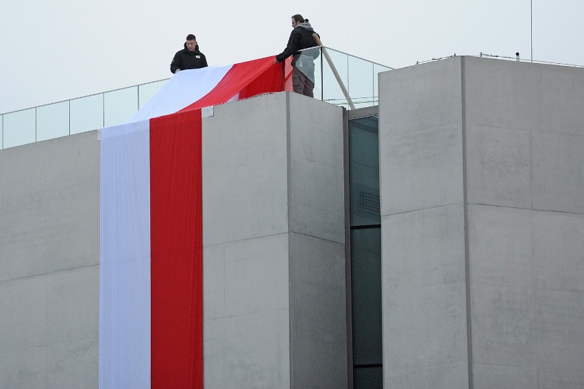 Dzień Flagi Narodowej: ICHOT już ją wywiesił. A Wy?