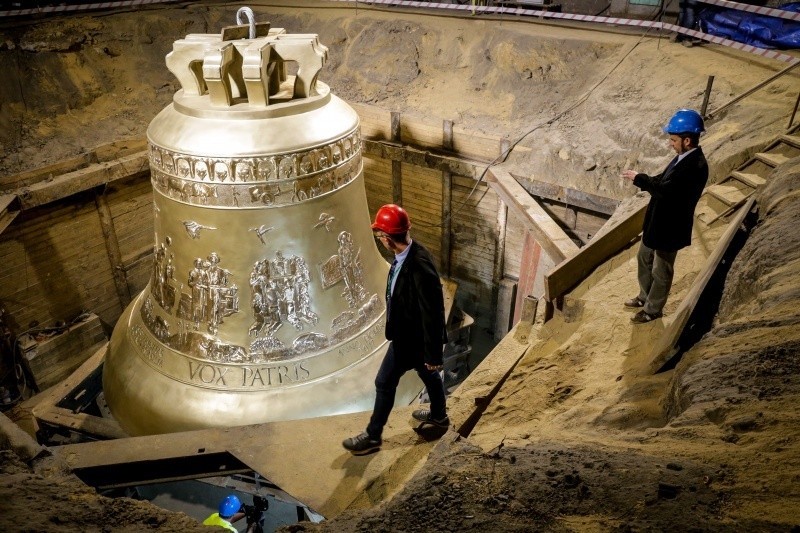 Śląska firma wykonała największy kołysany dzwon na świecie...