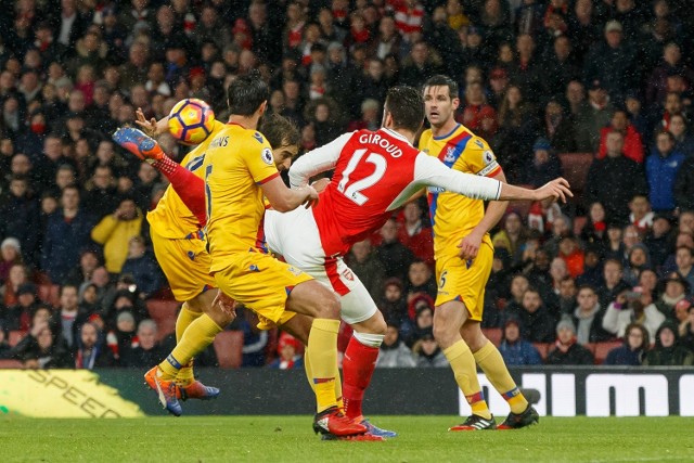 Liga angielska. Noworoczne zwycięstwo Arsenalu. Niesamowity gol "skorpionem" Giroud!