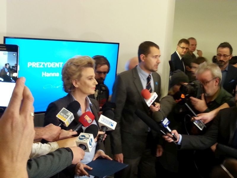 Prezydent Zdanowska płakała na konferencji prasowej