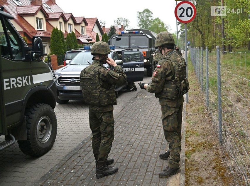 Bomba lotnicza z Kijewa wydobyta i zdetonowana. Ewakuowano mieszkańców. Zobacz ZDJĘCIA