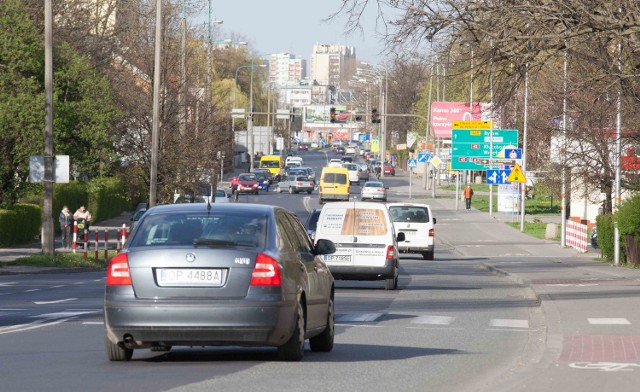 Na Niemodlińskiej spotykają się kierowcy z opolskich osiedli Zaodrze i Dambonia z kierowcami z ościennych gmin.